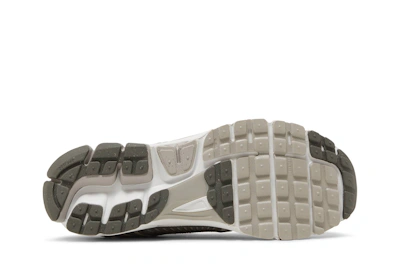 Nike Zoom Vomero 5 'Light Iron Ore' FD0791-012