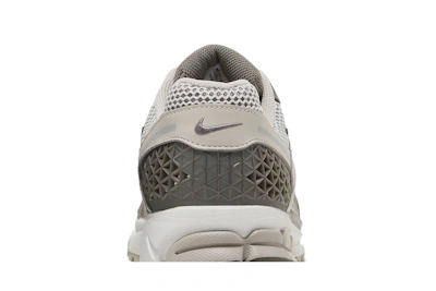 Nike Zoom Vomero 5 'Light Iron Ore' FD0791-012