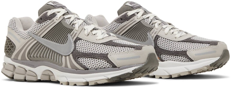 ナイキ ズーム ボメロ 5 "ライトアイアンオール" FD0791-012 Cheap ナイキ ズーム ボメロ 5 "ライトアイアンオール" FD0791-012