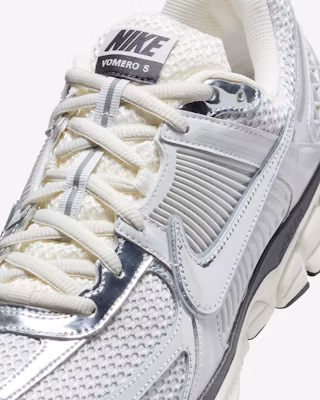 耐克 Zoom Vomero 5 '粉尘格网' HJ3758-001 Sizing 耐克 Zoom Vomero 5 '粉尘格网' HJ3758-001