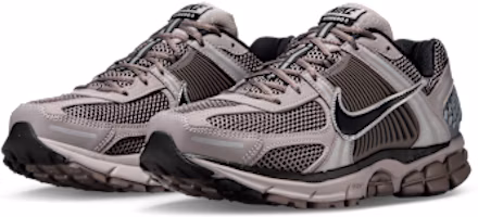 Details for Nike Zoom Vomero 5 Kelabu Kolej/Batu Gua/Perak Metalik/Hitam FB9149-005