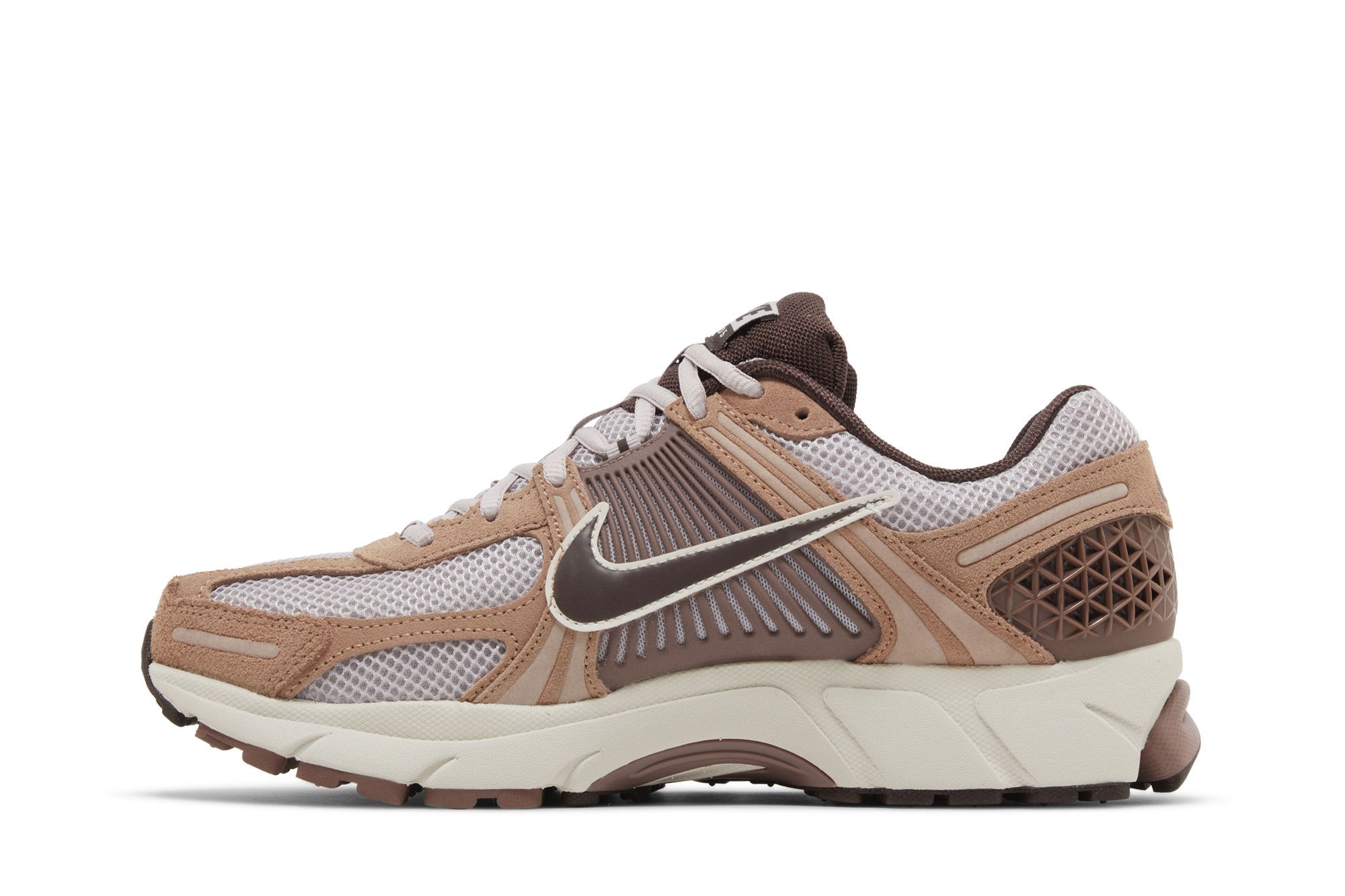 Lookbook Nike Zoom Vomero 5 Argile Poussiéreuse HF1553-200