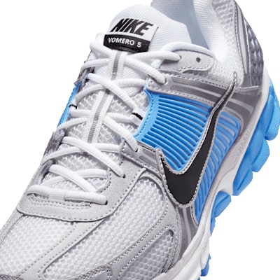 Nike Zoom Vomero 5 FJ4151-101 Sizing Nike Zoom Vomero 5 FJ4151-101