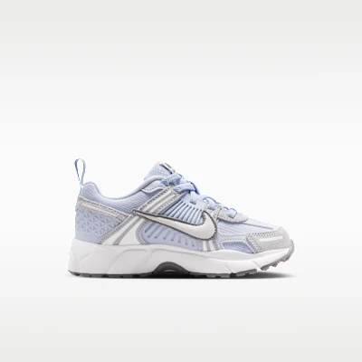 Nike Zoom Vomero 5 Football Gray/Pencil Point/Summit White IO7466-002 Lookbook Nike Zoom Vomero 5 Football Gray/Pencil Point/Summit White IO7466-002