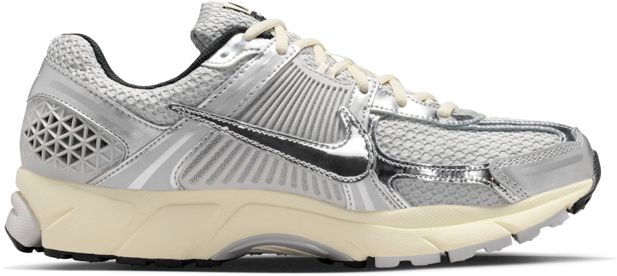 Nike Air Zoom Vomero 5 ''Kelabu Fog Chrome'' IM3486-002 Order Nike Air Zoom Vomero 5 ''Kelabu Fog Chrome'' IM3486-002