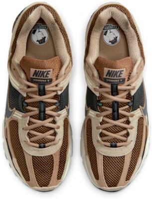 Nike Zoom Vomero 5 Light British Tan/Caqui Británico/Lino/Gris Humo Oscuro HF1553-202 Purchase Nike Zoom Vomero 5 Light British Tan/Caqui Británico/Lino/Gris Humo Oscuro HF1553-202