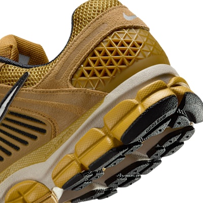 Nike Zoom Vomero 5 Ochre/Flat Gold/Light Oak Brown/Metallic Silver HF1553-301 Cheap Nike Zoom Vomero 5 Ochre/Flat Gold/Light Oak Brown/Metallic Silver HF1553-301