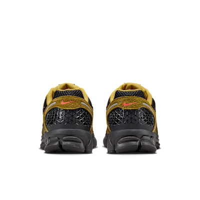Nike Zoom Vomero 5 PRM Olive Flake/Black/QNTM Moss/Picante Red 圖 6