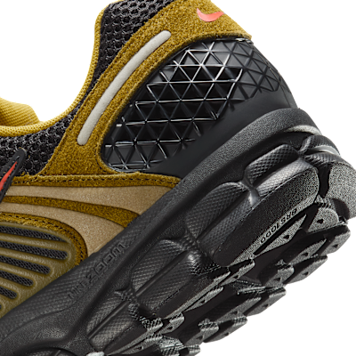 Nike Zoom Vomero 5 PRM Olive Flake/Black/QNTM Moss/Picante Red 圖 8