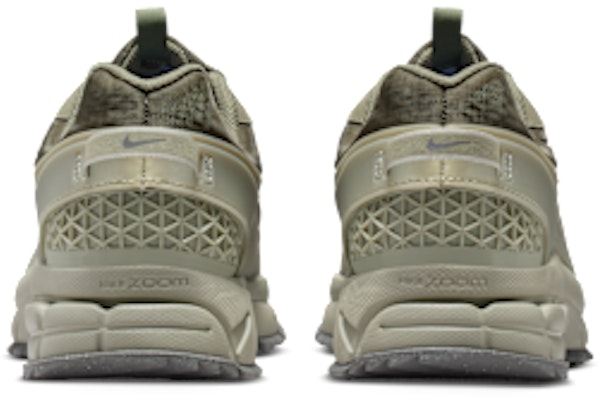 ナイキ ズーム ヴォメロ ルミネセント シルバー セージ/スプルース フォグ/ベアリーボルト HJ4646-300 Details for ナイキ ズーム ヴォメロ ルミネセント シルバー セージ/スプルース フォグ/ベアリーボルト HJ4646-300