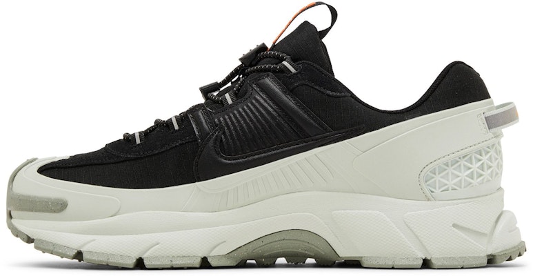 Nike Zoom Vomero Roam 'Black Light Silver' FV2295-001 Lookbook Nike Zoom Vomero Roam 'Black Light Silver' FV2295-001
