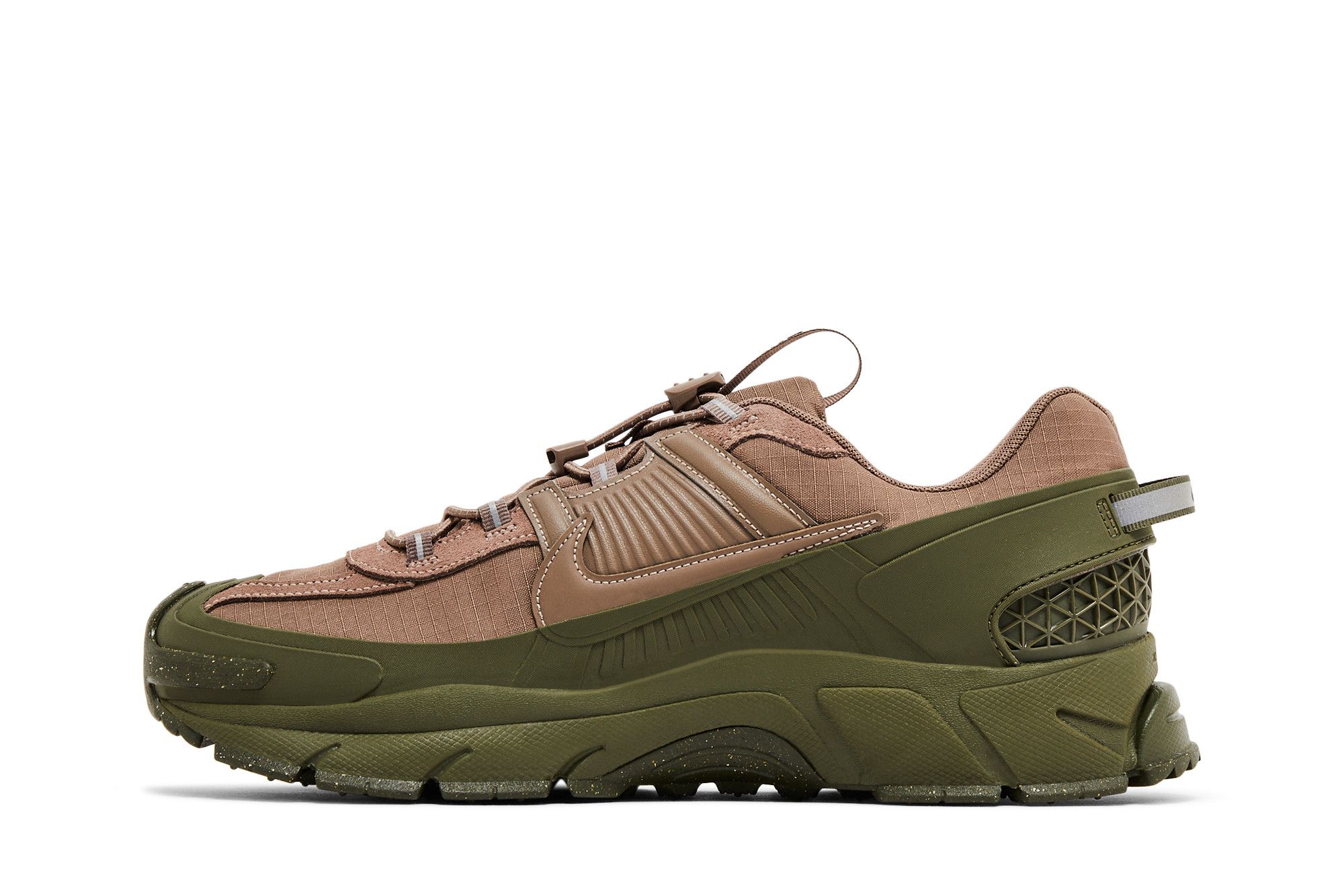 Purchase Nike Zoom Vomero Roam 'Coklat Mink Zaitun Sederhana' FV2295-201