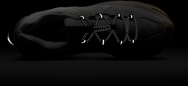 Nike Zoom Vomero Roam Kasut Larian HV4294-009 1