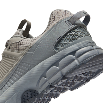 Cheap ナイキ ズーム ヴォメロ ローマ メタリックピューター/クールグレー/アンスラサイト HV6901-001