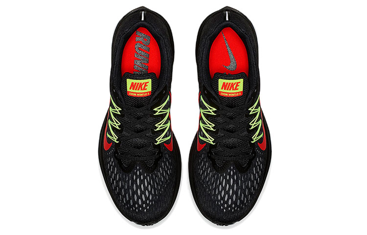 Shop Nike Zoom Winflo 5 低筒 跑步鞋 男款 黑紅綠