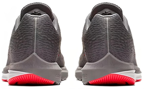 Nike Zoom Winflo 5 低筒 跑步鞋 男款 灰色 Shop Nike Zoom Winflo 5 低筒 跑步鞋 男款 灰色