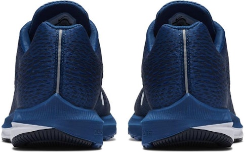 Nike Zoom Winflo 5 減震防滑耐磨 低筒 跑步鞋 男款 藍白色 Shop Nike Zoom Winflo 5 減震防滑耐磨 低筒 跑步鞋 男款 藍白色
