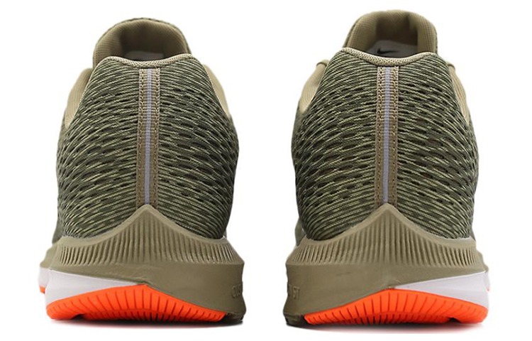 Shop 耐吉 Zoom Winflo 5 低帮 跑步鞋 男款 綠白