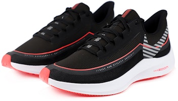 耐克Zoom Winflo 6 Shield '黑色' CU3001-001 Lookbook 耐克Zoom Winflo 6 Shield '黑色' CU3001-001