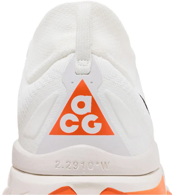 Nike ZoomX ACG Zegama ''Wit Oranje Zwart'' HV8113-103 Sizing Nike ZoomX ACG Zegama ''Wit Oranje Zwart'' HV8113-103