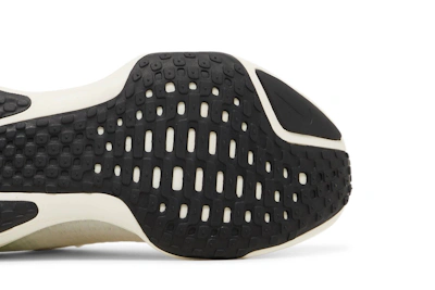 Nike ZoomX Invincible 3 'Mismatched' FJ1046-100