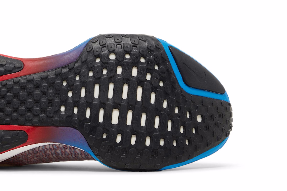 Nike ZoomX Invincible 3 'White Photo Blue Red' FJ3889-100