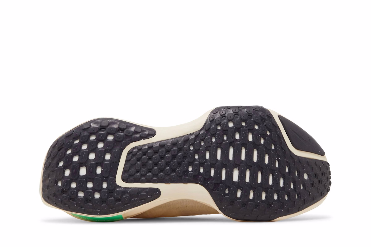 Nike ZoomX Invincible Run Flyknit 3 'Light Cream' DR2615-200