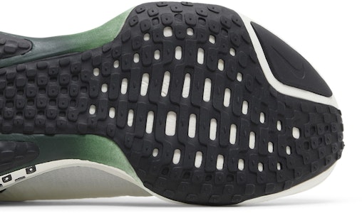 Nike ZoomX Invincible Run Flyknit 3 'Wake Up Pack' Sepatu Lari FZ4018-100 Purchase Nike ZoomX Invincible Run Flyknit 3 'Wake Up Pack' Sepatu Lari FZ4018-100