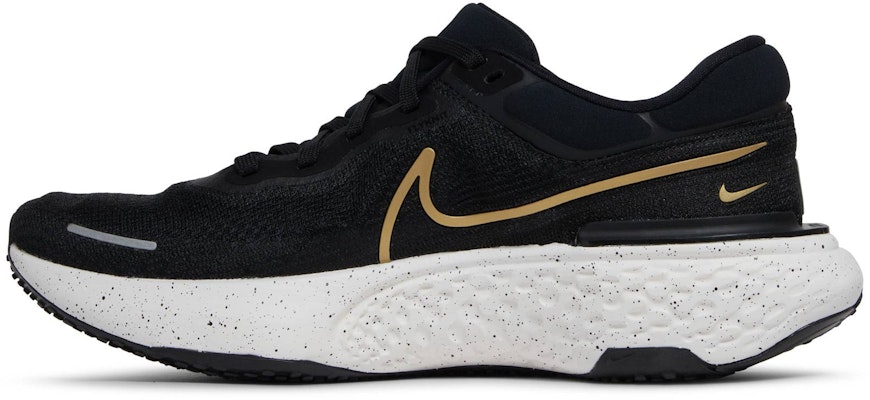 耐克ZoomX Invincible Run Flyknit黑金色跑鞋 CT2228-004 Lookbook 耐克ZoomX Invincible Run Flyknit黑金色跑鞋 CT2228-004