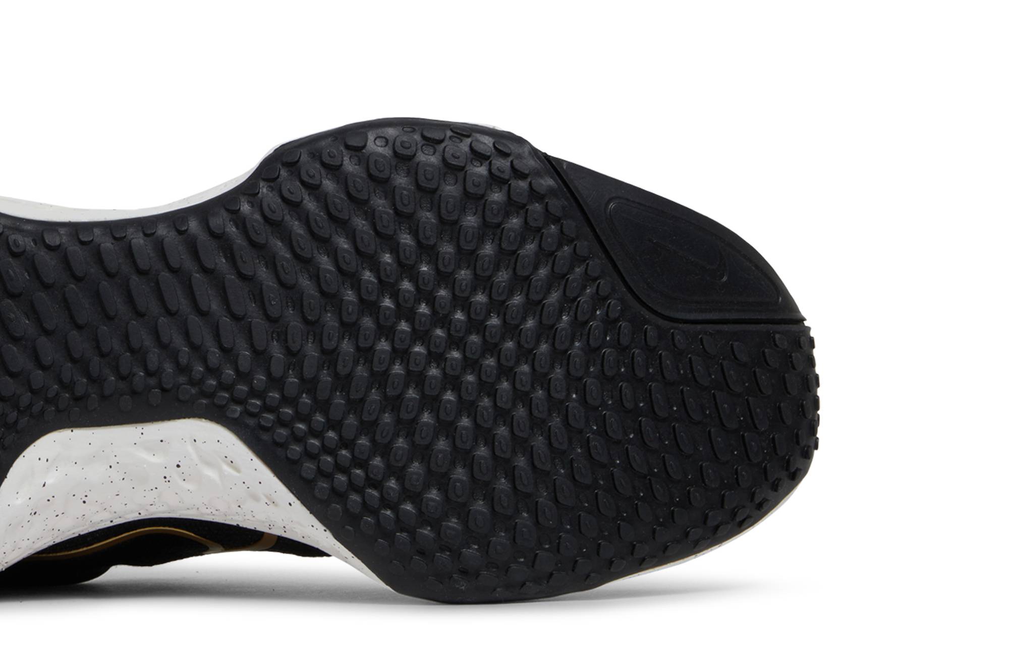 Purchase 耐克ZoomX Invincible Run Flyknit黑金色跑鞋 CT2228-004