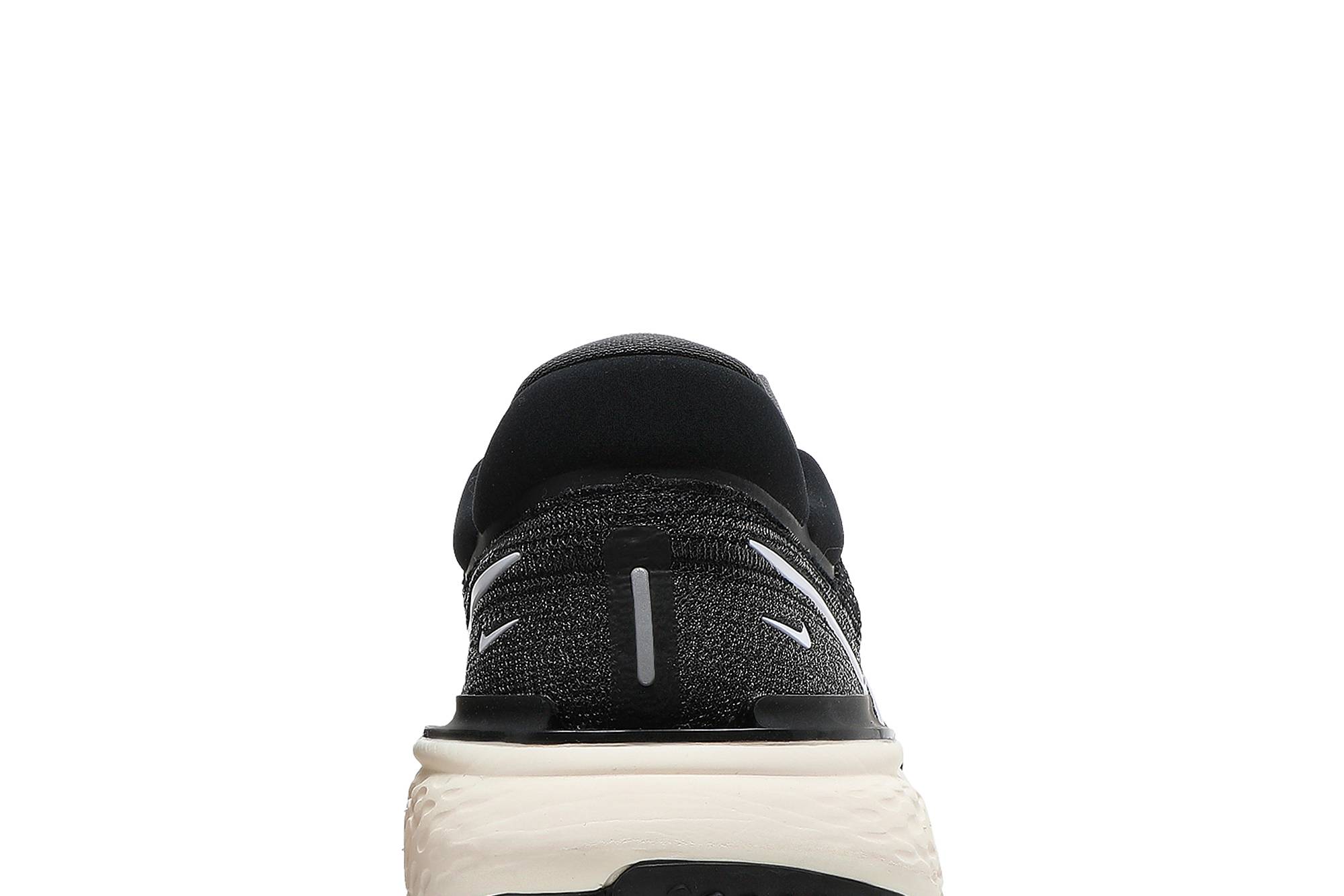 Sizing 耐克ZoomX Invincible Run Flyknit'黑白' CT2228-001