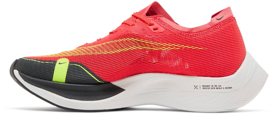 Nike ZoomX Vaporfly Next% 2 'Siren Red Dark Smoke Grey' CU4111-600 Lookbook Nike ZoomX Vaporfly Next% 2 'Siren Red Dark Smoke Grey' CU4111-600