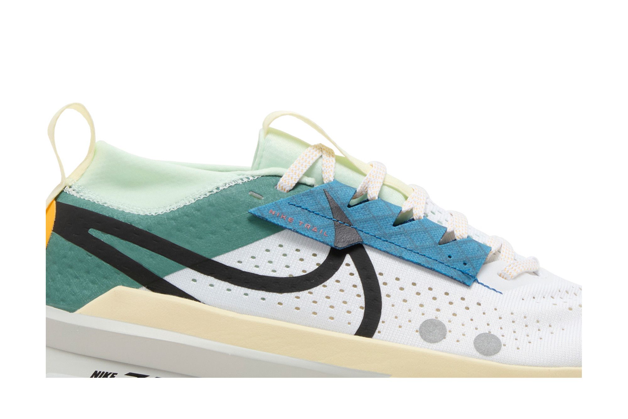 Lookbook 耐克ZoomX Zegama 2 '海岸法院蓝' FD5190-101