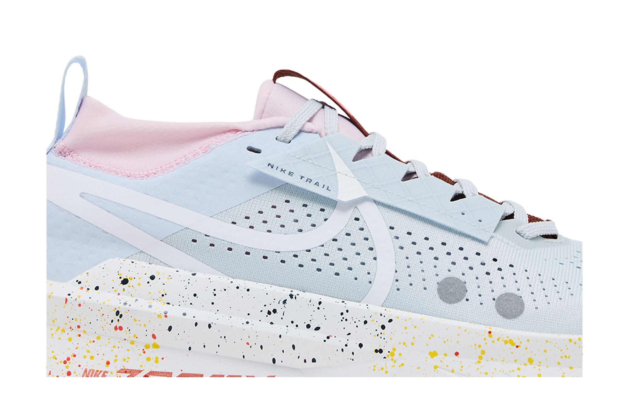 Order 耐克ZoomX Zegama Trail 2純白金足球灰粉泡白色 FD5190-009
