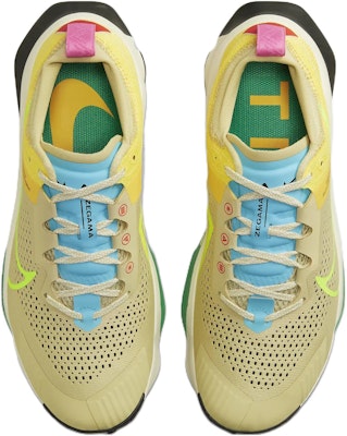 耐克ZoomX Zegama“团队金色伏打” DH0623-700 Shop 耐克ZoomX Zegama“团队金色伏打” DH0623-700