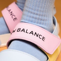 Noritake x New Balance 畫家聯名 運動涼鞋 男女款 藍粉黃 3