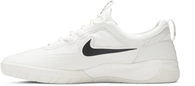 나이자 나이키 프리 2.0 SB '써밋 화이트' BV2078-100 Lookbook 나이자 나이키 프리 2.0 SB '써밋 화이트' BV2078-100