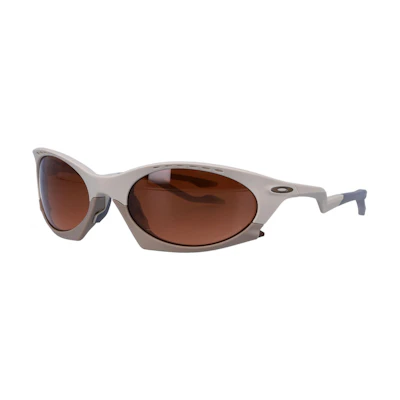 Oakley Cat-Eye Sunglasses Silver Logo Edition. 0OO9437
