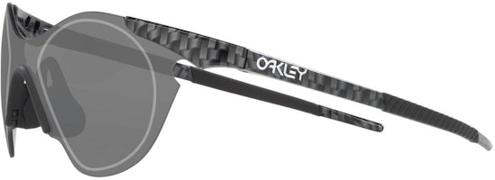 Oakley Cermin Mata Irregular Kelabu dengan Reka Bentuk Logo di Hujung. 9468-01 Lookbook Oakley Cermin Mata Irregular Kelabu dengan Reka Bentuk Logo di Hujung. 9468-01