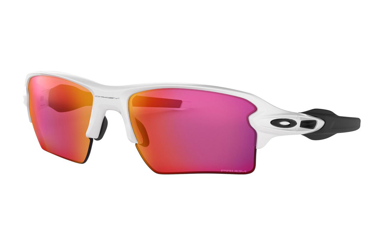 Oakley Irregular Gradient Lens White Sunglasses for Men. OO918891880359
