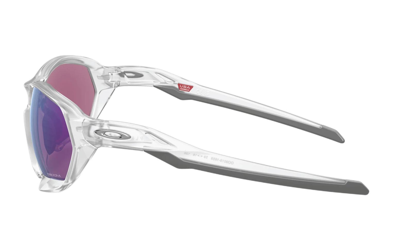 Shop Oakley 不規則透明太陽眼鏡附Logo, 男女情侶款式. OO90191659