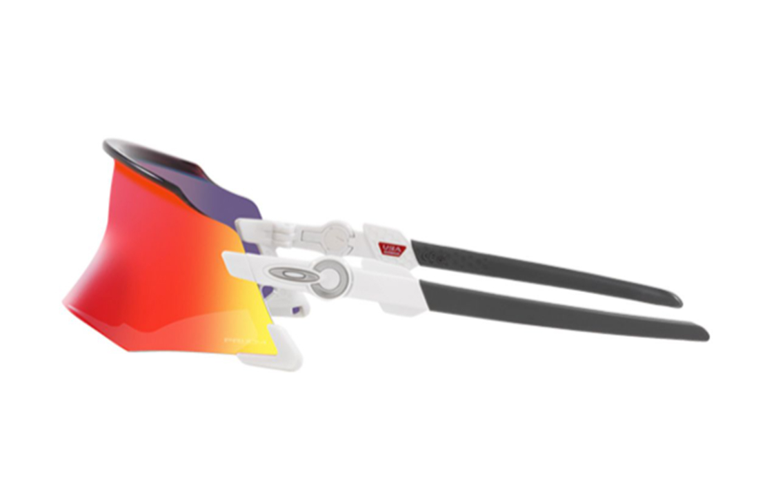 Lookbook Cermin Mata Oakley Rangka Ringan Suntikan Tidak Teratur Unisex Putih. 0OO9455M-27