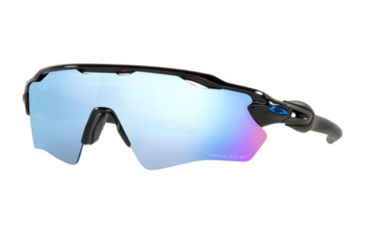 Oakley Lightweight Sporty Sunglasses with Unique Frame Shape for Men & Women. 0OJ9001-23