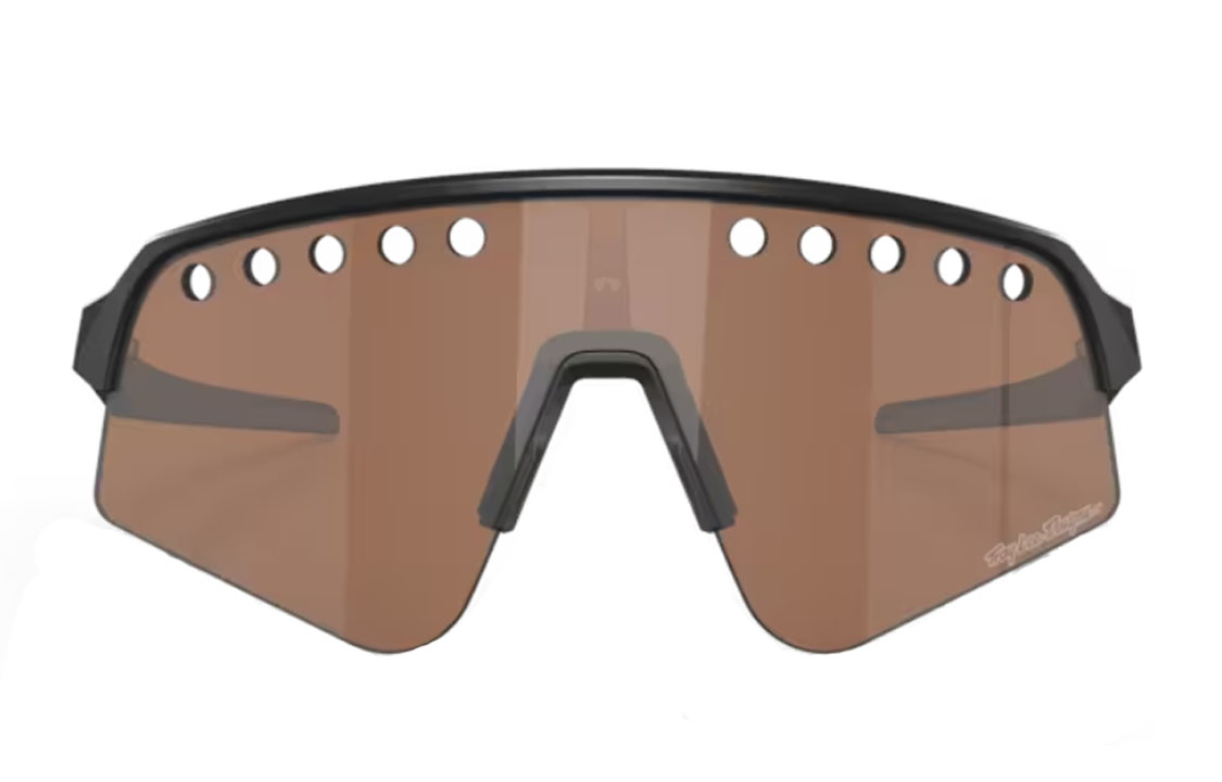 Lookbook Oakley 復古輕量不規則太陽眼鏡 男女通用 黑色框架。 0OO9465-19