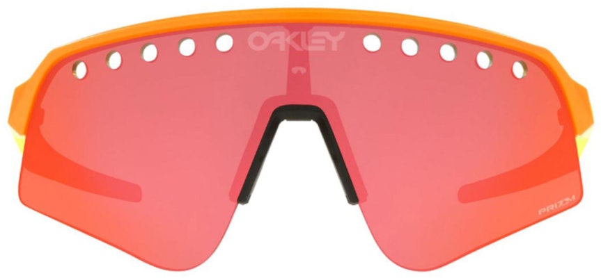 Cermin Mata Oval Oakley Unisex Trendy Kerangka Jingga Merah untuk Pasangan. 0OO9465-08 Lookbook Cermin Mata Oval Oakley Unisex Trendy Kerangka Jingga Merah untuk Pasangan. 0OO9465-08