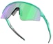 Lookbook Oakley 男女不規則綠色墨鏡搭配Onobtanium鏡腿。 OO94651139