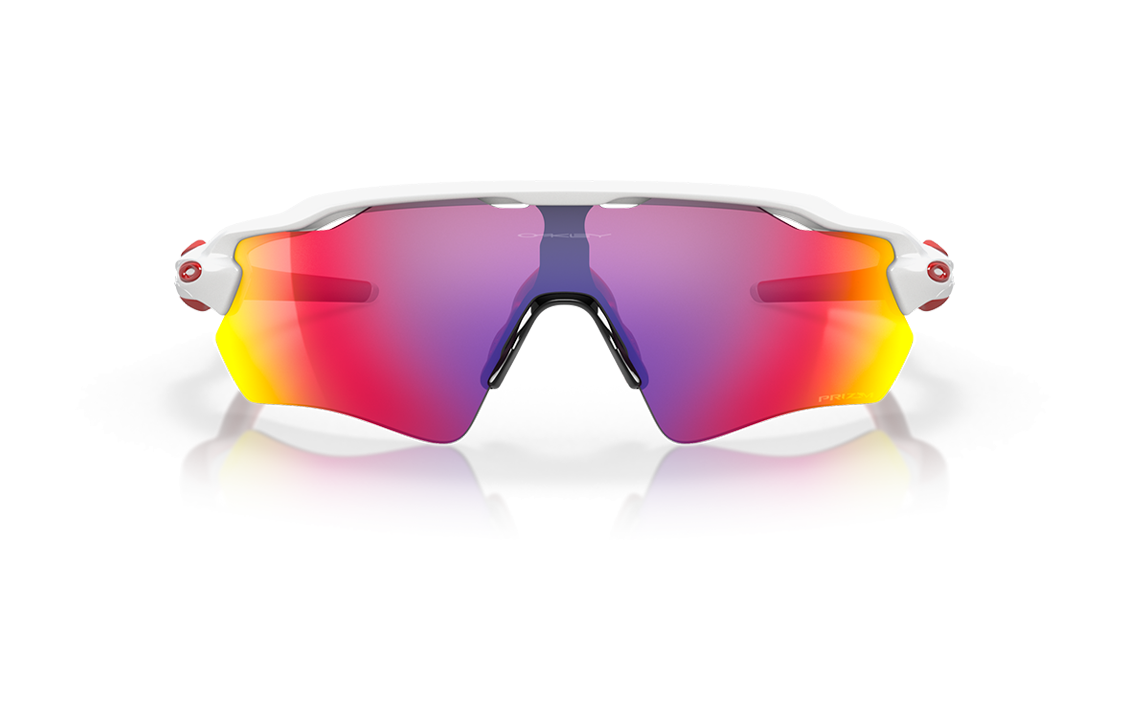 Lookbook Oakley 男女不規則形太陽眼鏡 金屬與醋酸框 - 白色 0OO9208-05