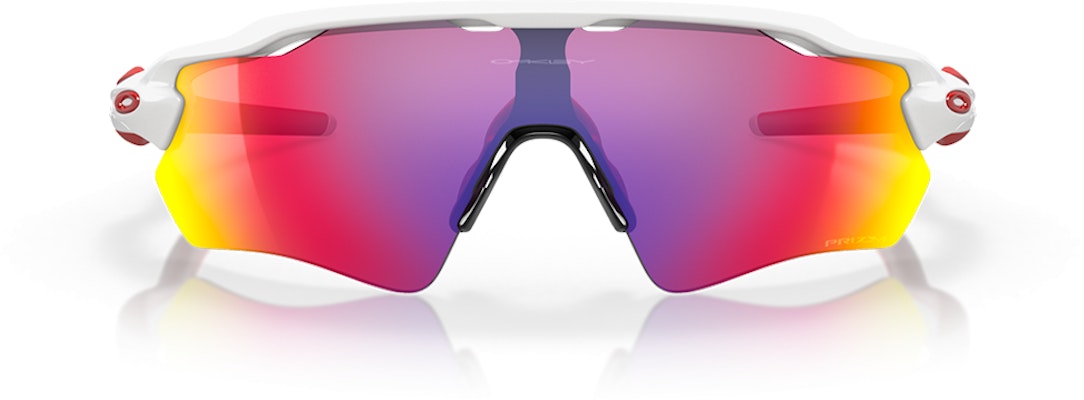 Oakley男女同款不规则形太阳镜金属醋酸纤维框架-白色。 0OO9208-05 Lookbook Oakley男女同款不规则形太阳镜金属醋酸纤维框架-白色。 0OO9208-05