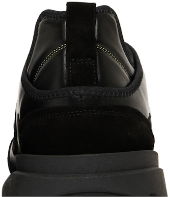 OAMC Aurora Runner 'Hitam' 22A28OAS02-TOMOA006-001 Sizing OAMC Aurora Runner 'Hitam' 22A28OAS02-TOMOA006-001