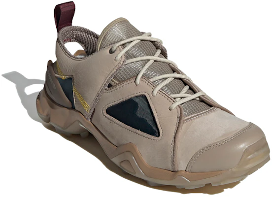 OAMC×adidas Type 04 「トレースカーキ」 FV7639 Lookbook OAMC×adidas Type 04 「トレースカーキ」 FV7639